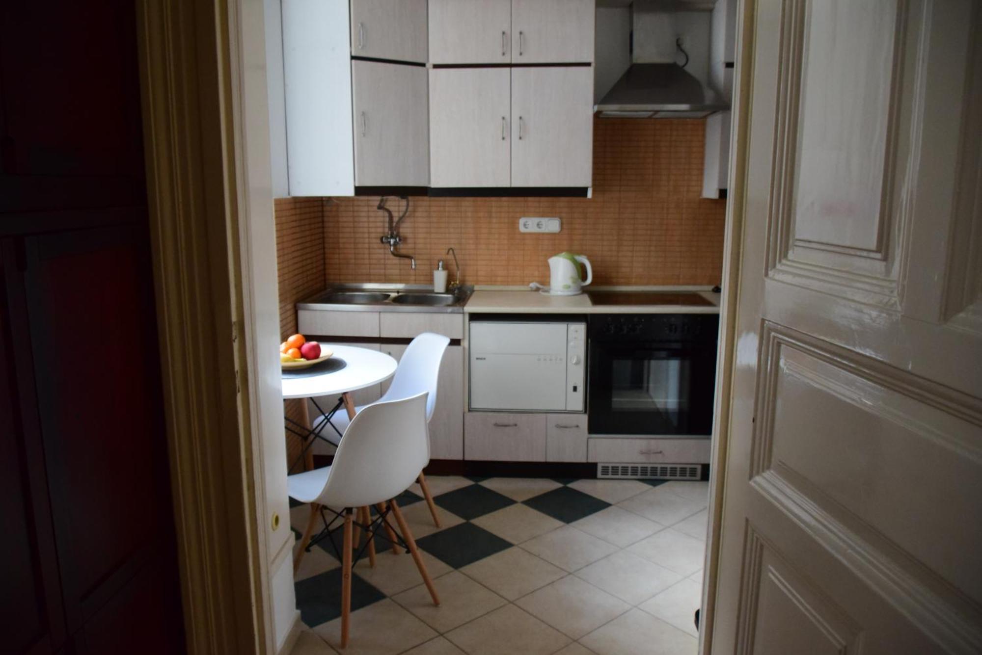 Hi!5 Spacious Palotanegyed * Budapeste